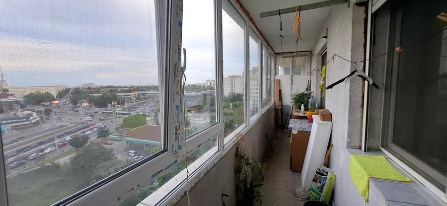Apartament cu 2 camere semidecomandat în Olteniței
