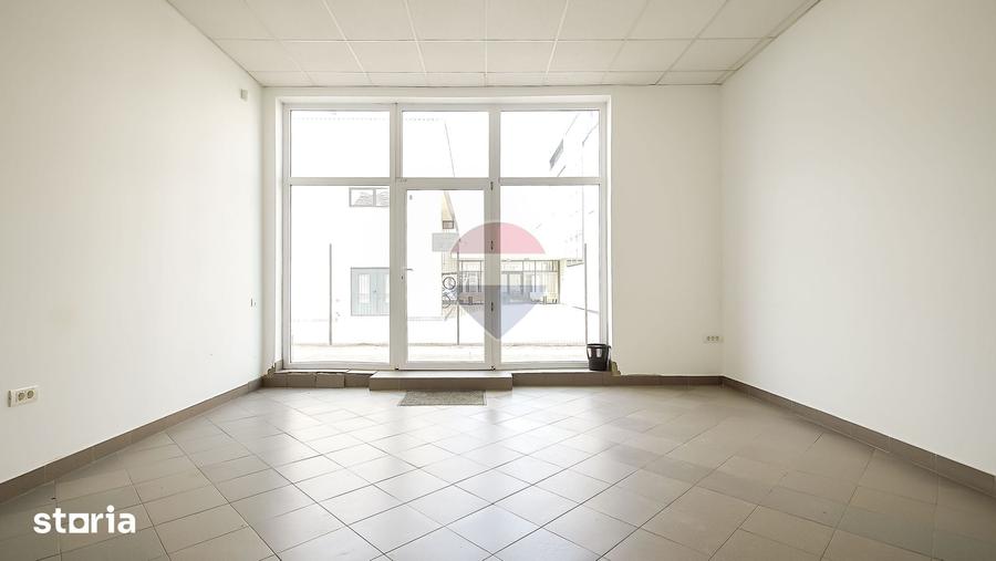 Spațiu comercial, de 370 mp, în Central
