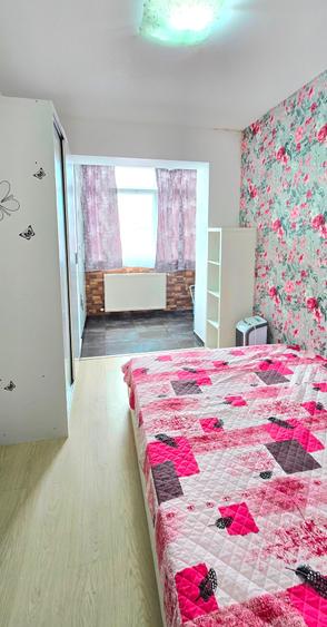 Apartament cu 2 camere semidecomandat în Cug