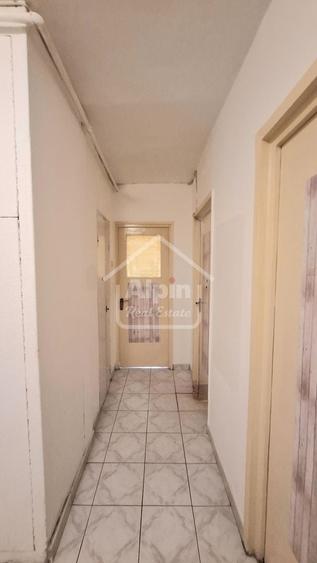 Apartament cu 3 camere circular, mobilat în Astra