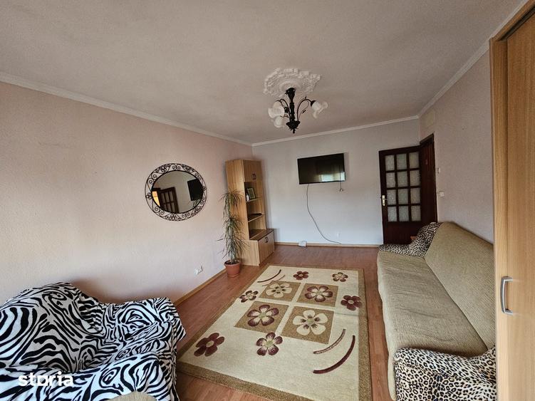 Apartament cu 2 camere decomandat în Calarași 4