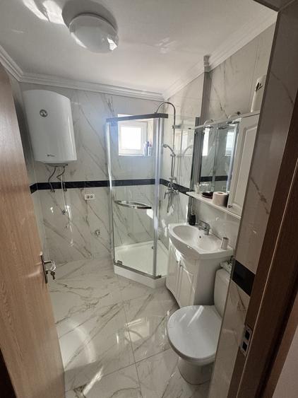 Apartament cu 2 camere decomandat în Bârzava