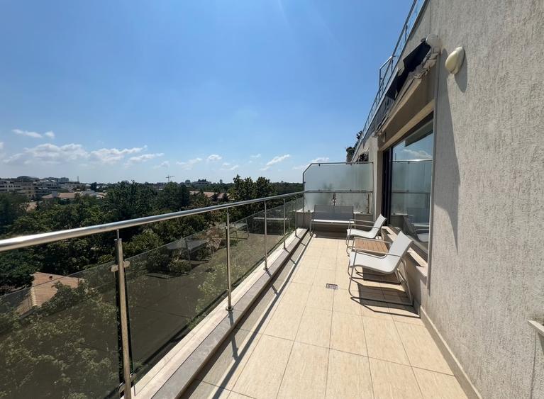 Apartament cu 3 camere decomandat, mobilat în Herăstrău