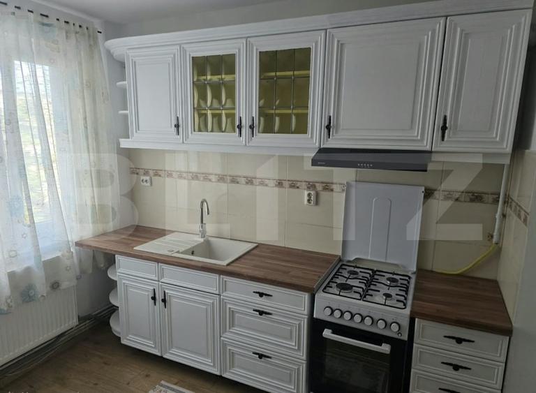 Apartament cu 4 camere decomandat, mobilat în Kogălniceanu