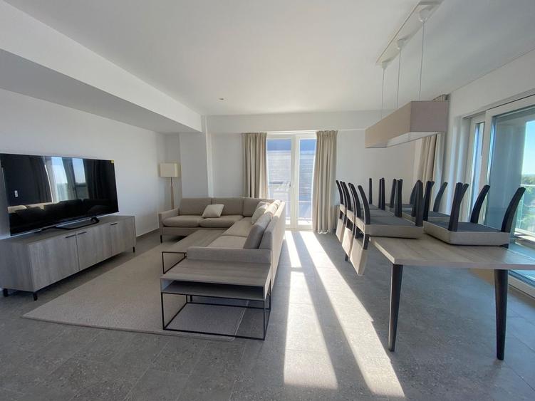 Apartament cu 2 camere semidecomandat, mobilat în Soarelui