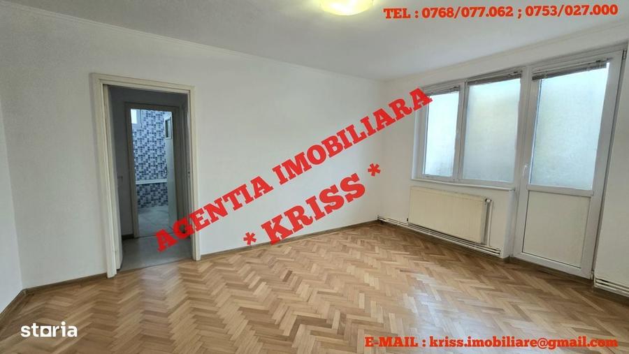 Apartament cu 2 camere semidecomandat în Teilor