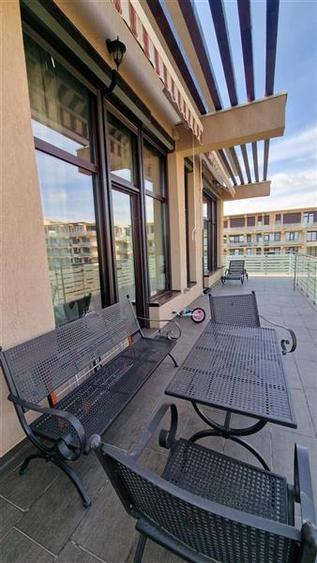 Penthouse cu 3 camere decomandat, mobilat în Copou