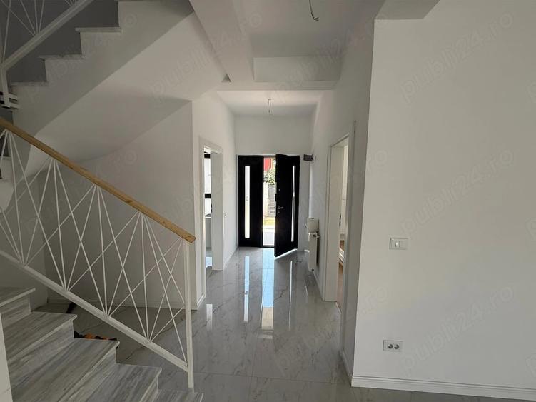 Casă cu Teren 250 Mp în Dobroești