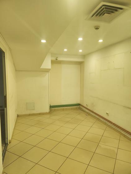 Birou, de 85.5 mp, în Central