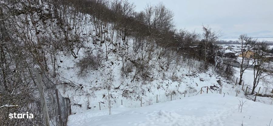 Teren de 2200 mp, în Sântana de Mureș