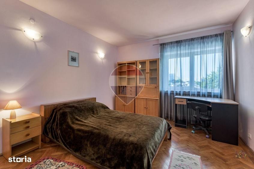 Apartament cu 3 camere în Vatra Luminoasă