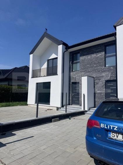 Duplex cu 4 camere cu Canalizare în Exterior Sud