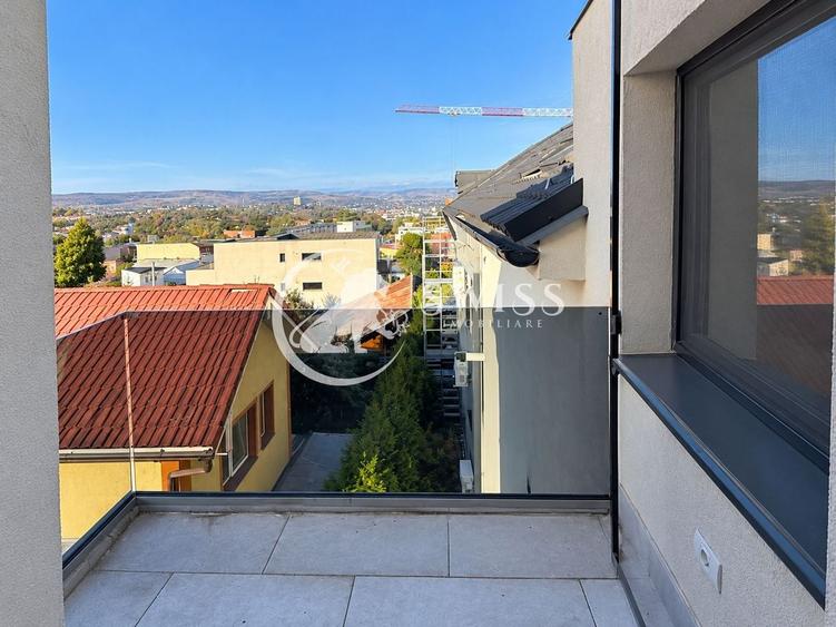 Apartament cu 2 camere decomandat, mobilat în Central