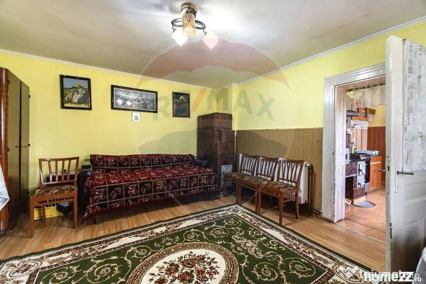 Casă cu 4 camere cu Teren 1068 Mp în Perșani