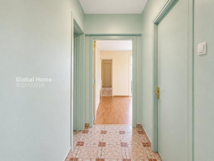 Apartament cu 3 camere semidecomandat în Drumul Taberei