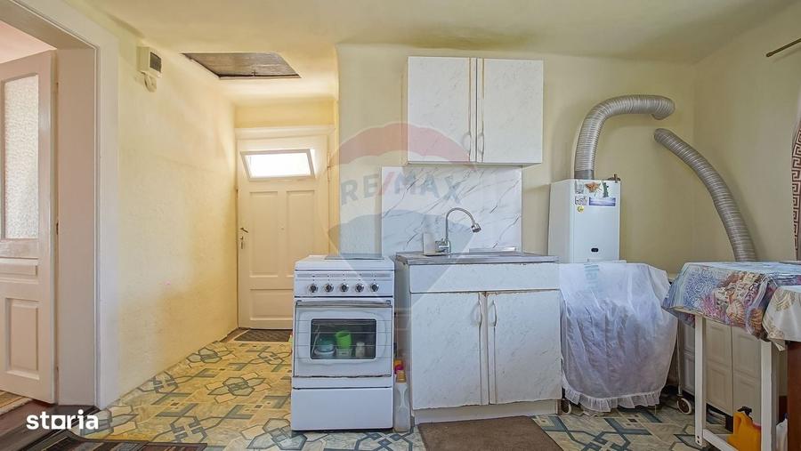 Casă cu 3 camere în Schei