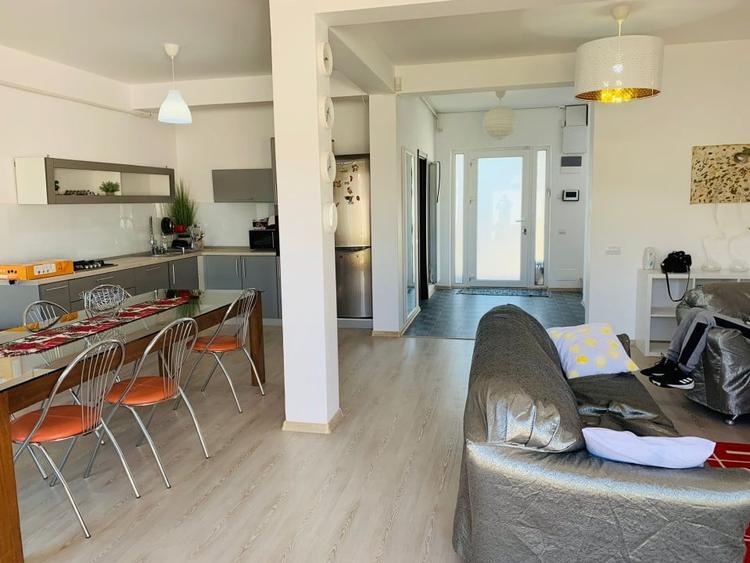 Casă individuală cu 4 camere cu Teren 205 Mp în Kamsas