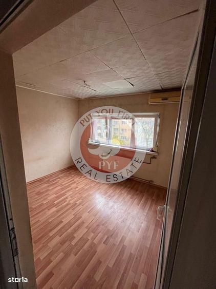 Apartament cu 4 camere semidecomandat în Militari