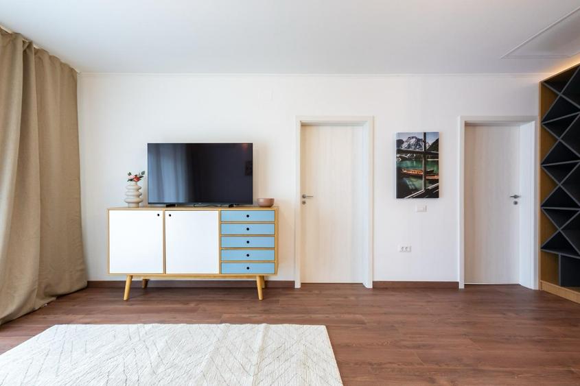 Casă individuală cu 4 camere cu Teren 680 Mp în Săbăreni