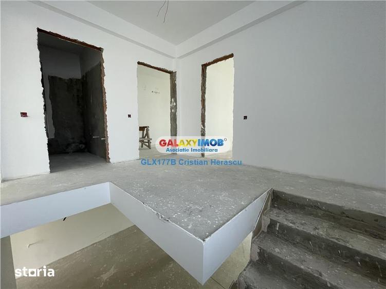 Casă cu 5 camere cu Teren 250 Mp în Central