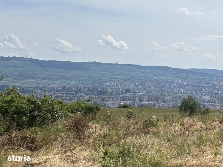 Teren de 537 mp, în Iris