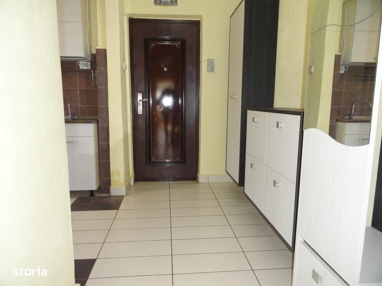 Apartament cu 2 camere în Romanilor