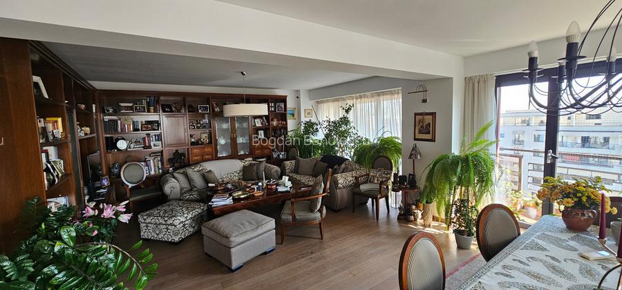Penthouse - vanzare 4 camere - Central Park