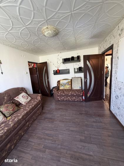 Apartament cu 2 camere semidecomandat în Calea București