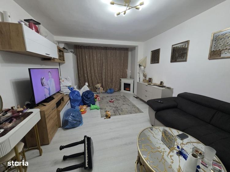 Apartament cu 3 camere decomandat în 1 Decembrie 1918