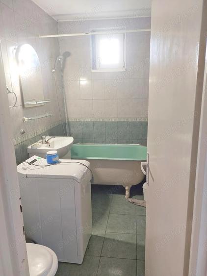 Apartament cu 3 camere semidecomandat în Bălcescu
