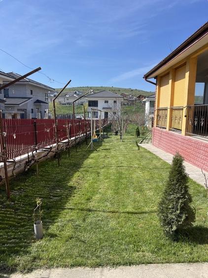 Casă cu 4 camere cu Teren 1000 Mp în Apahida