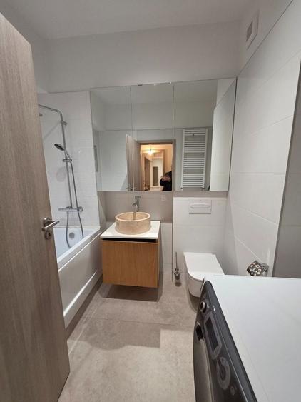 Apartament cu 2 camere decomandat, mobilat în Calea Călărașilor