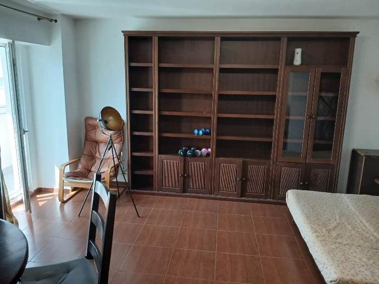 Garsonieră decomandată în Timpuri Noi