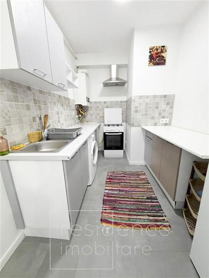 Apartament cu 3 camere semidecomandat în Mărăști