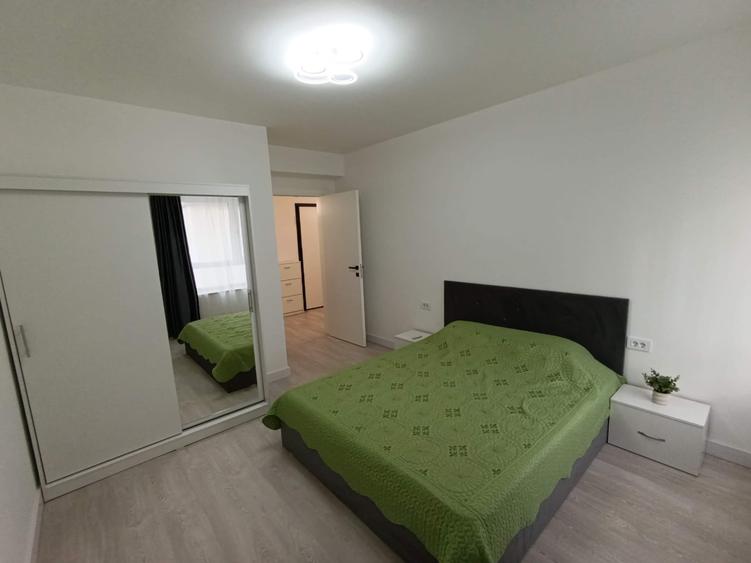 Apartament cu 2 camere decomandat în Jiului