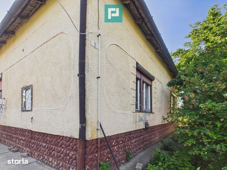 Casă cu 3 camere în Peregu Mic
