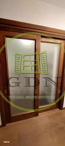 Apartament cu 3 camere, mobilat în Sub Arini