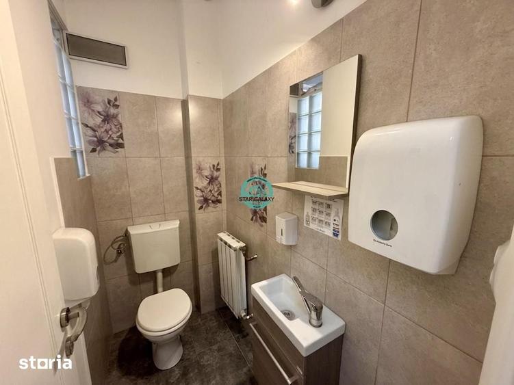 Casă cu 8 camere cu Teren 314 Mp în Central