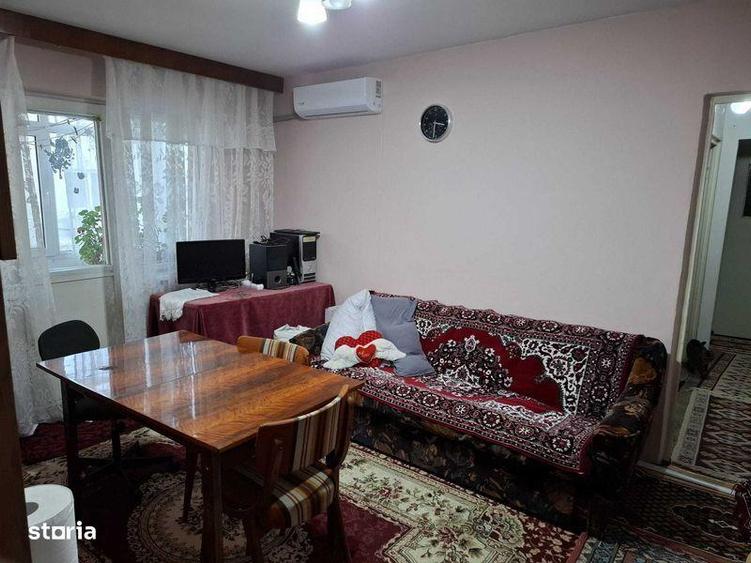 Apartament cu 3 camere semidecomandat în Miroslava