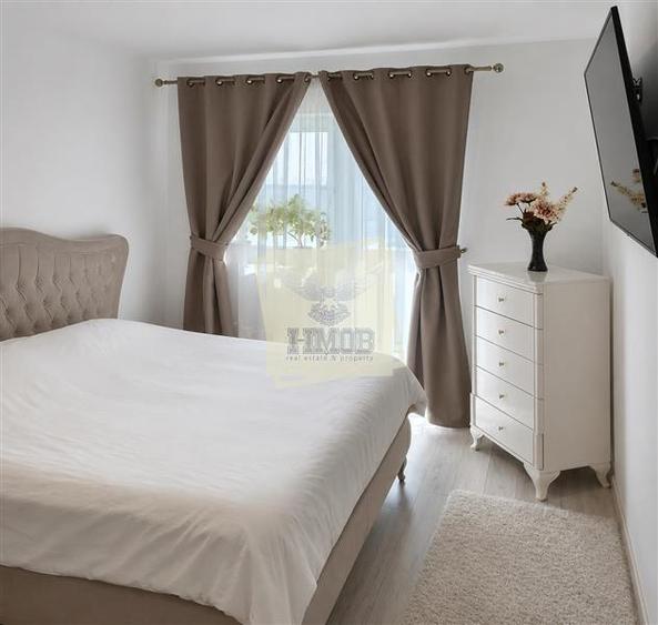 Apartament cu 3 camere decomandat, mobilat în Exterior Vest
