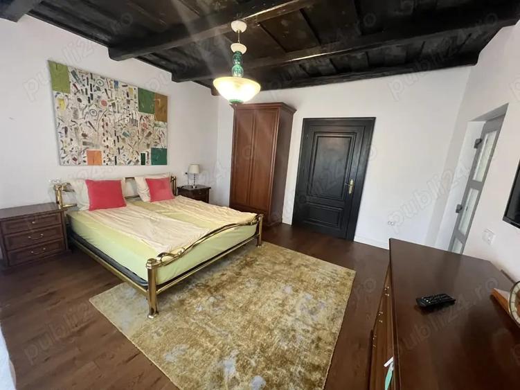 Casă cu 3 camere cu Teren 2000 Mp în Băcia