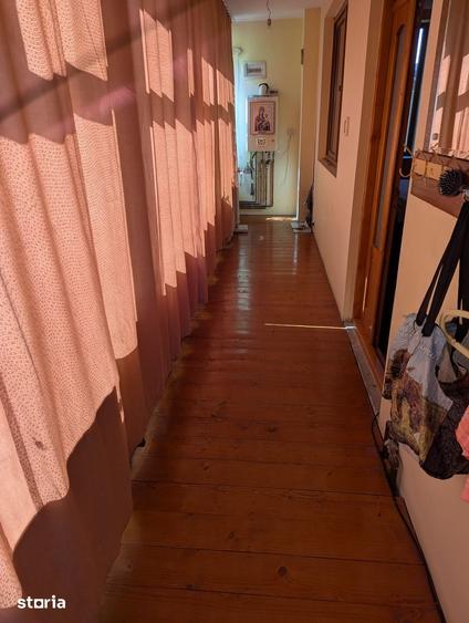 Casă cu 3 camere cu Teren 1685 Mp în Ariceștii Rahtivani