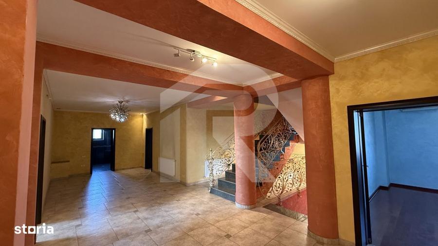 Casă cu 7 camere cu Piscina în Ferentari