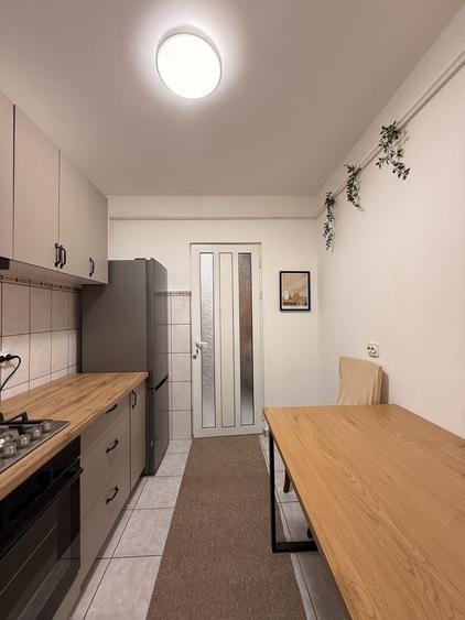 Apartament cu 2 camere semidecomandat în Tătărași