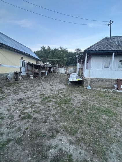 Casă cu 2 camere în Miroslovești