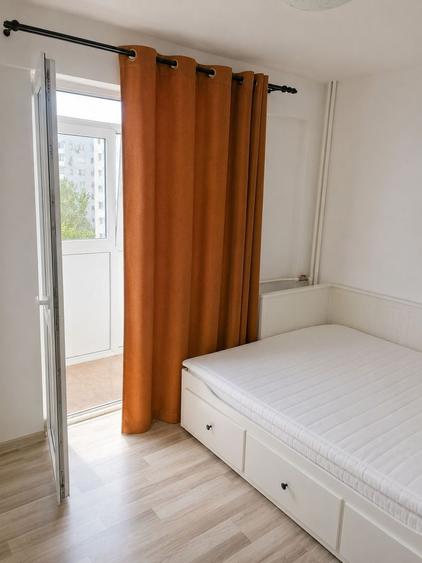 Apartament cu 2 camere semidecomandat, mobilat în Victoriei