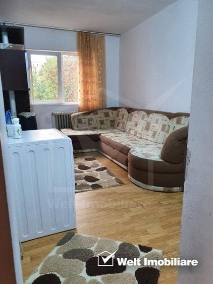 Apartament cu 4 camere semidecomandat, mobilat în Mănăștur