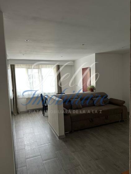 Apartament cu 3 camere semidecomandat în Florești