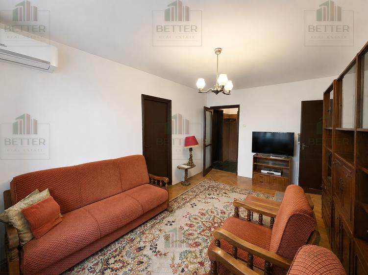 Apartament cu 3 camere semidecomandat în Titan