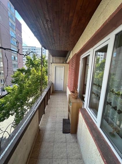 Apartament cu 3 camere decomandat, mobilat în Ultracentral